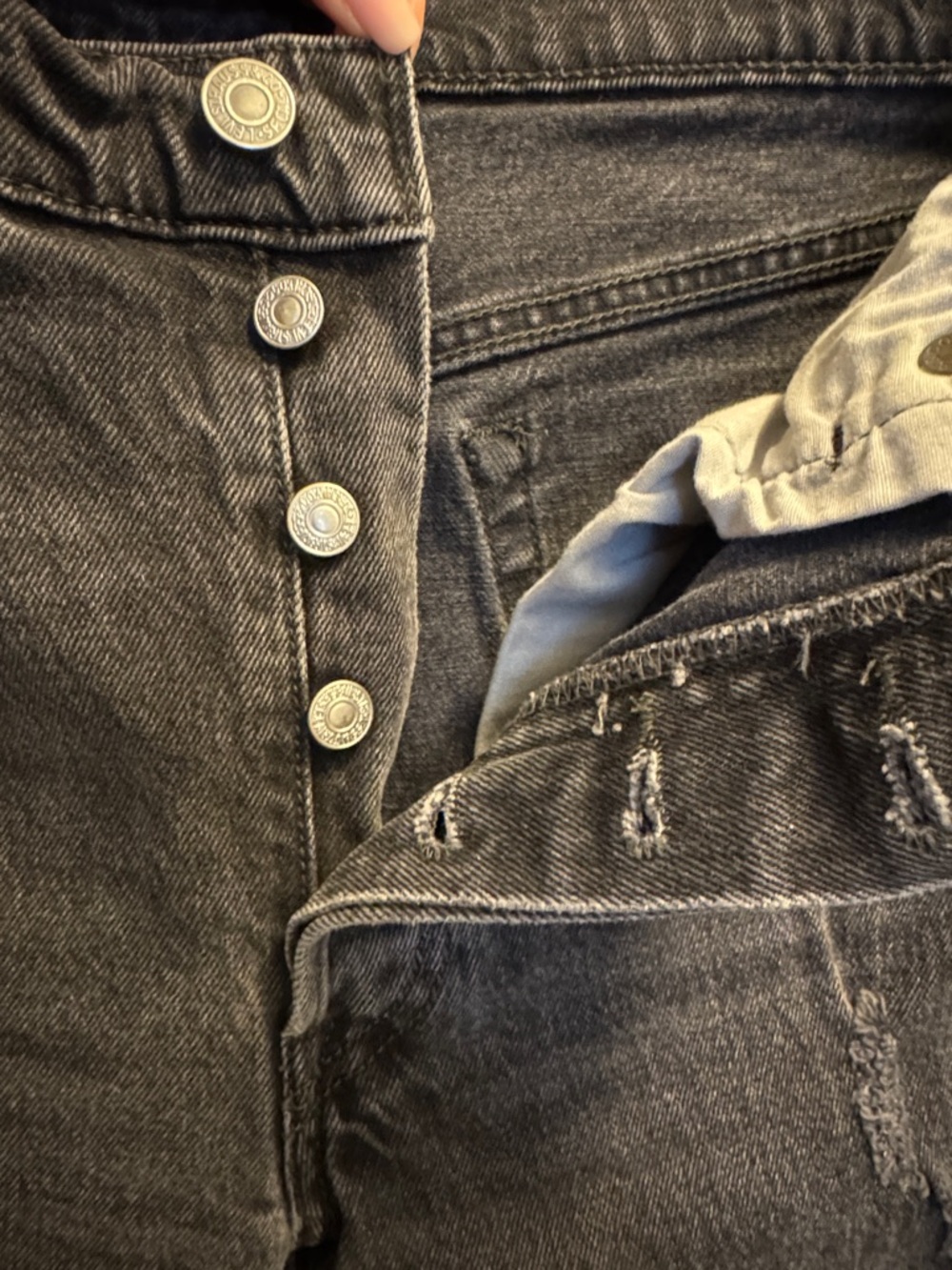 Distressed Levi’s - Picture 6 of 7